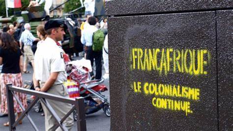 ZAPPING: Signons l’acte de décès de la Françafrique !