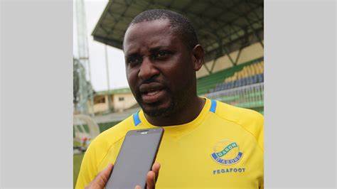 FOOT BALL : Dieudonné Thierry Mouyouma, succède à Patrice Neveu à la tête des panthères du Gabon.