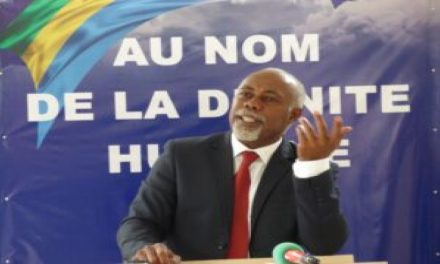 La haine jusqu’à la tombe du régime Bongo contre Me Fabien Méré, UNE de la revue de presse gabonaise