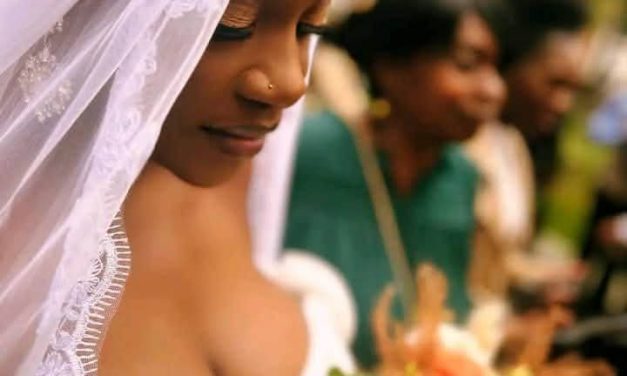 L&rsquo;artiste gabonaise, Tina, désormais mariée