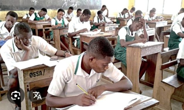 Cris de detresse d&rsquo;élèves en classe d&rsquo;examen,  face aux coupures répétées d&rsquo;électricité