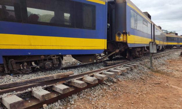 Brève frayeur à Setrag, après la sortie de voie d&rsquo;un train en partance pour la gare de Lastourville.