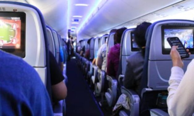 Des passagers bloqués 29 heures dans un avion.